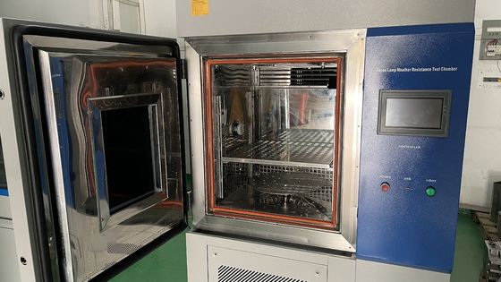 ज़ेनॉन आर्क लैंप अपक्षय प्रतिरोध के लिए Astm G155 पर्यावरण परीक्षण कक्षों